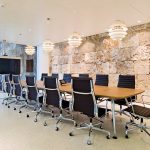 Cadeira Office Presidente Charles Eames Preta - Image 2